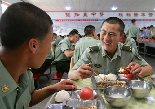 2014年全軍部隊(duì)糧食消耗與去年同比節(jié)約3.3%